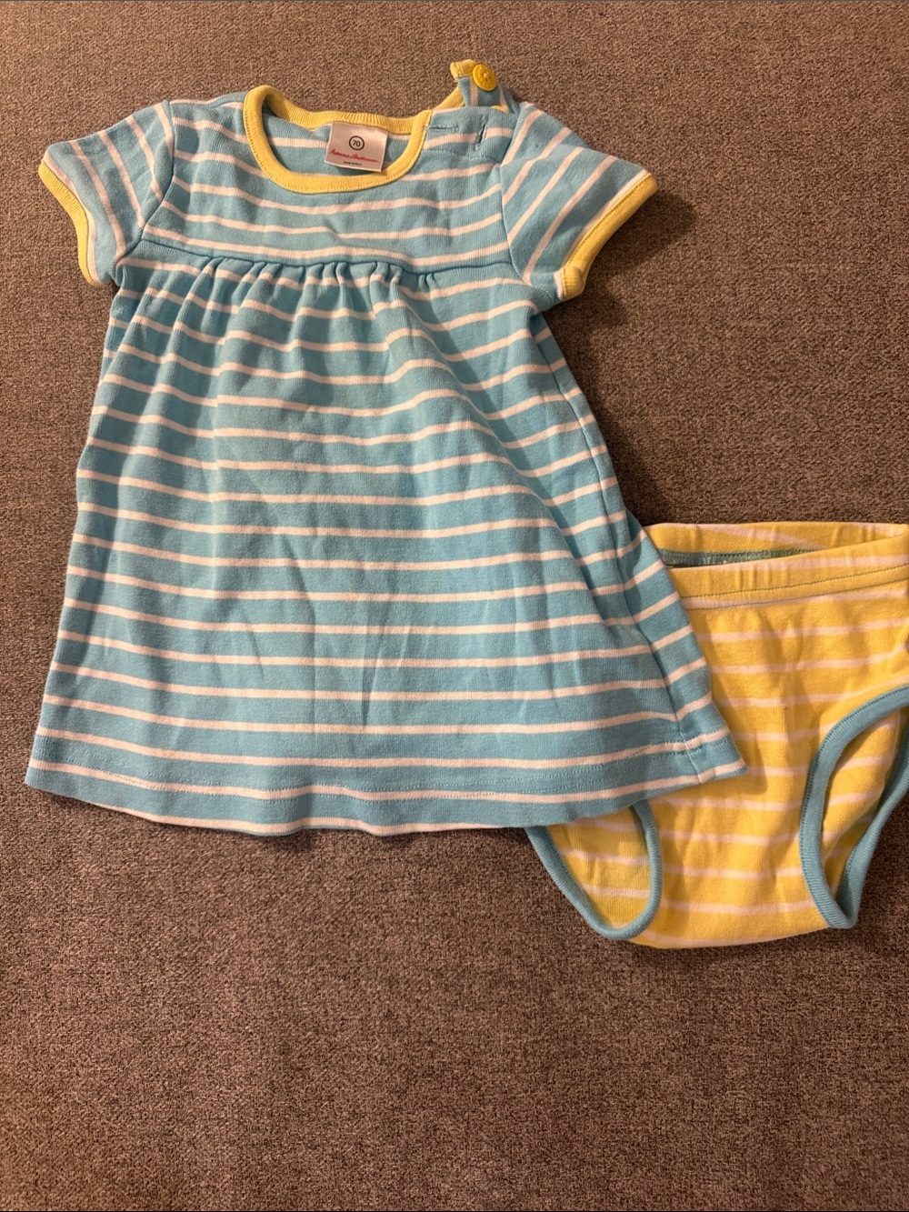 5/$15- Hanna Andersson set size 12-18 months